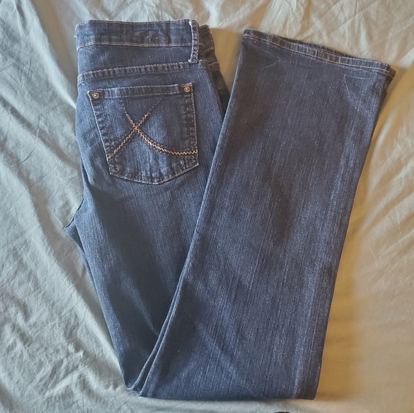 Common Genes Dark Wash Jeans - Picture 2 of 7